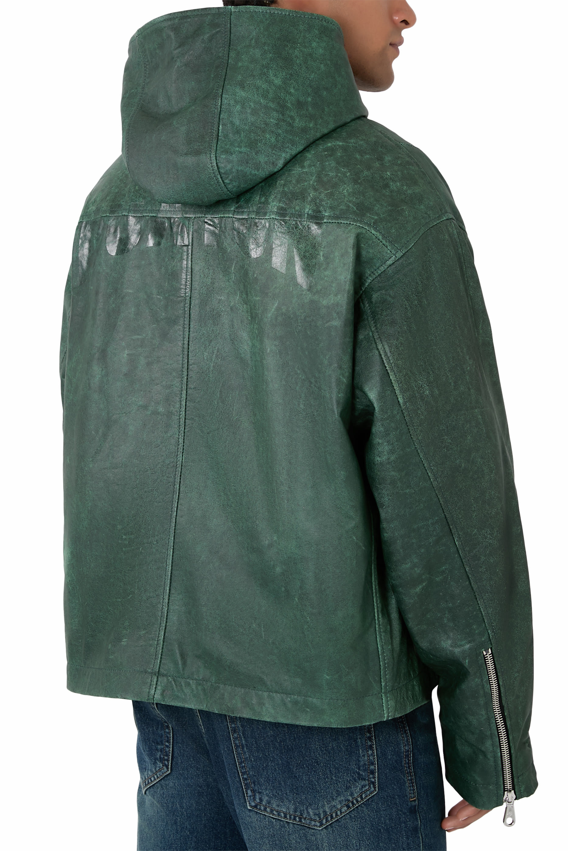 جاكيت بغطاء للرأس جلد