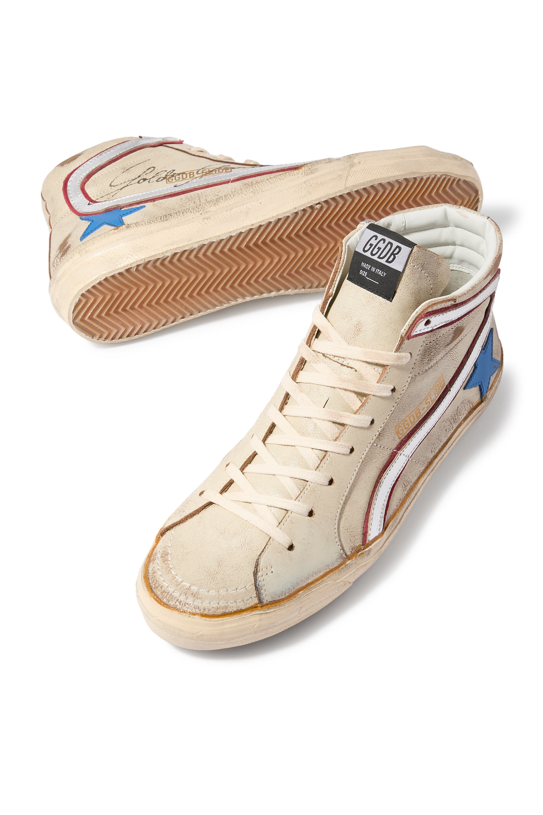 سنيكرز فينتج بتصميم سهل الارتداء