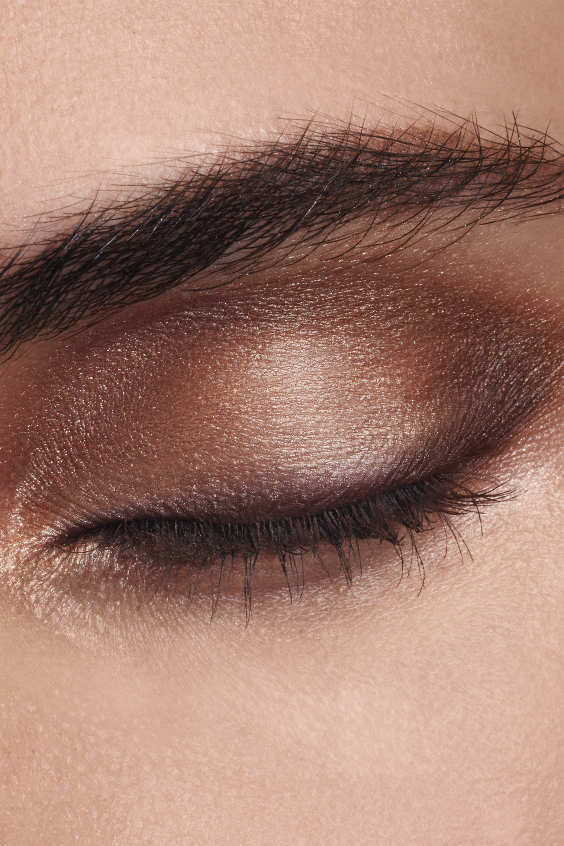 لوحة ظلال عيون بأربعة ألوان كريمية