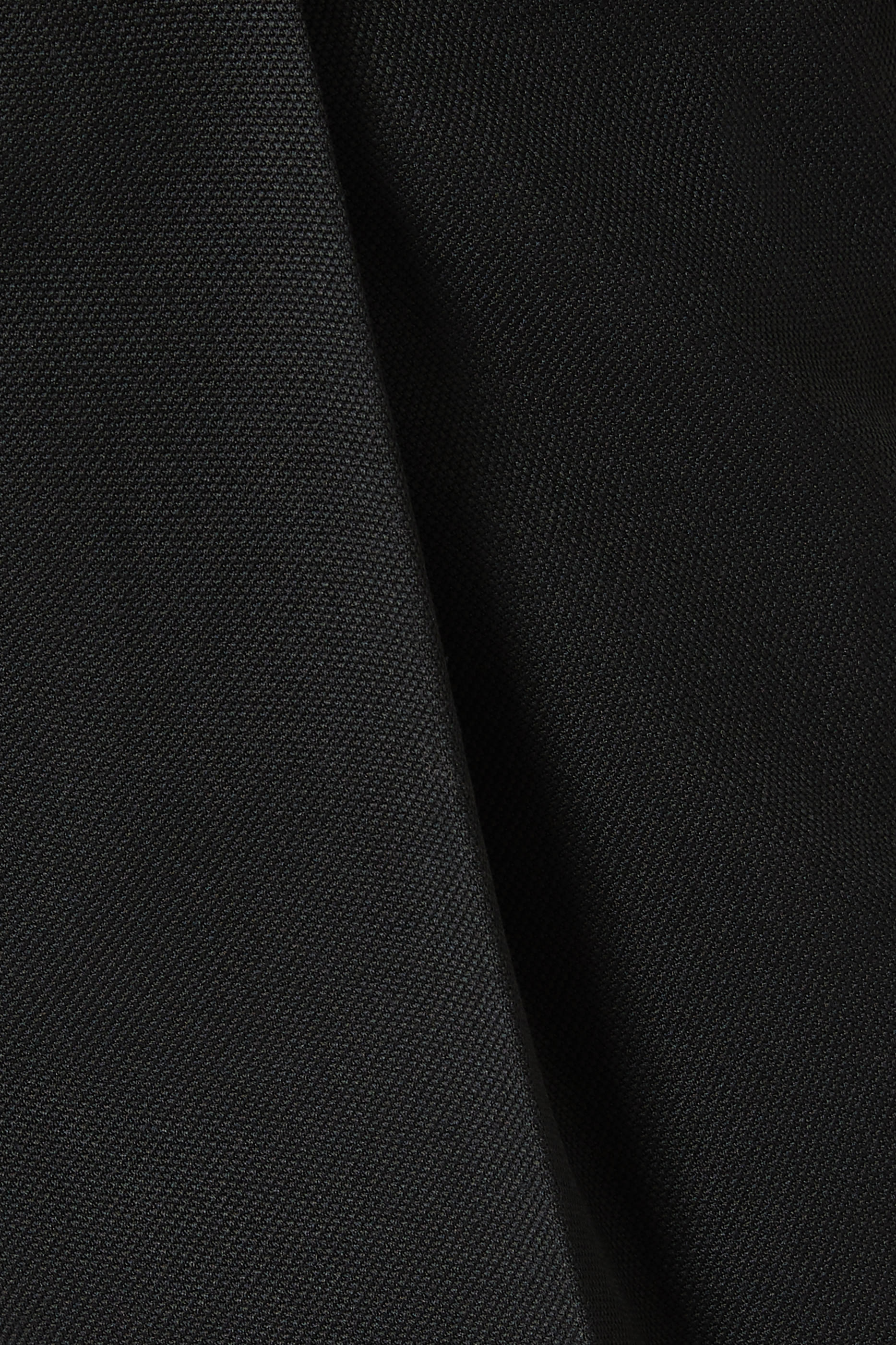 بنطال بقصة ساق مستقيمة