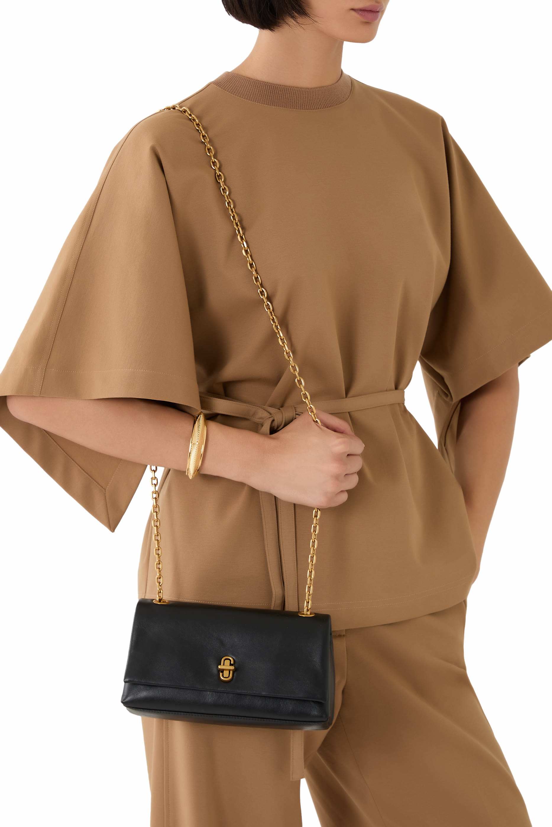 حقيبة صغيرة بحمالة سلسلة مزوجة