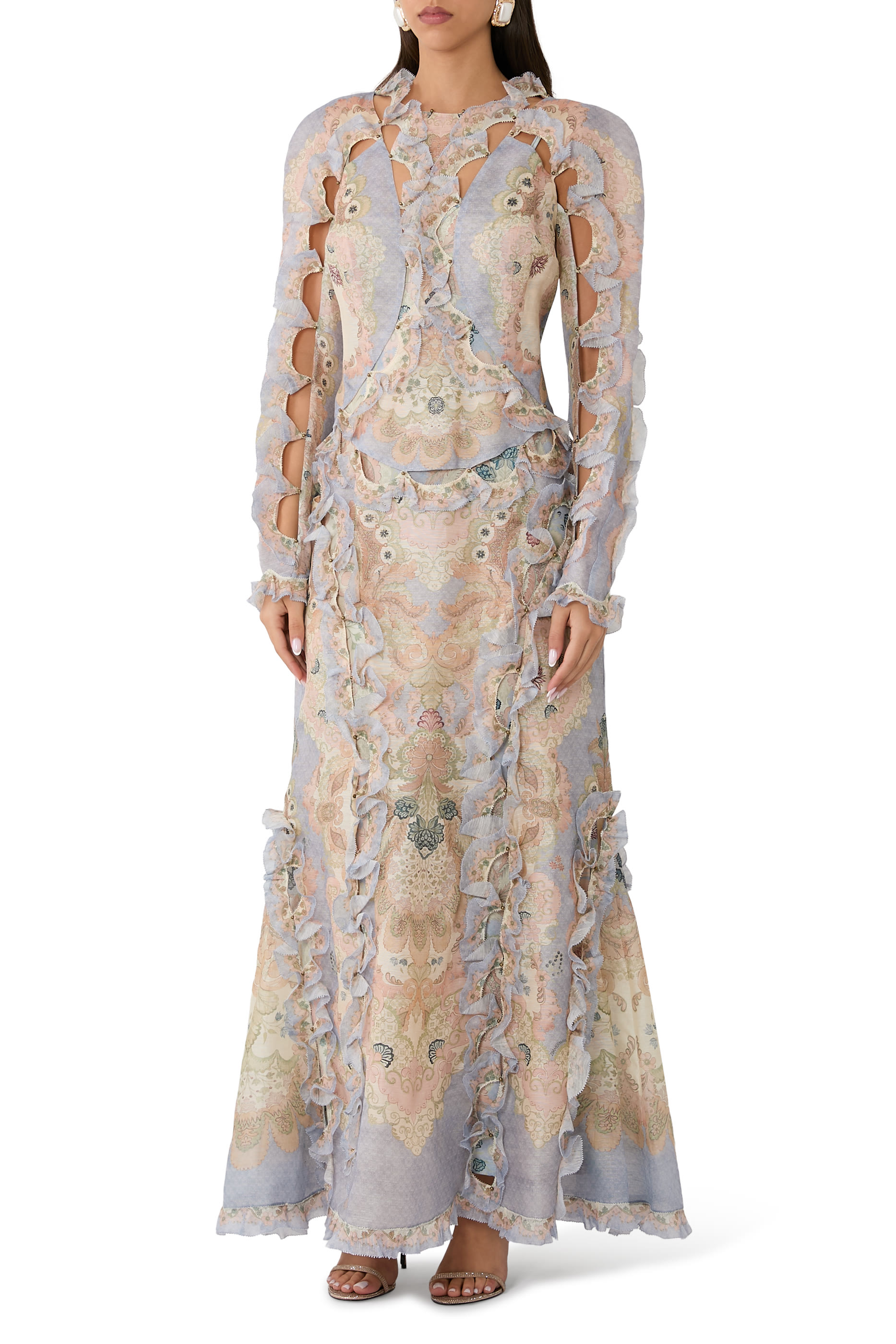 فستان ريبالين طويل بتفاصيل صدفية