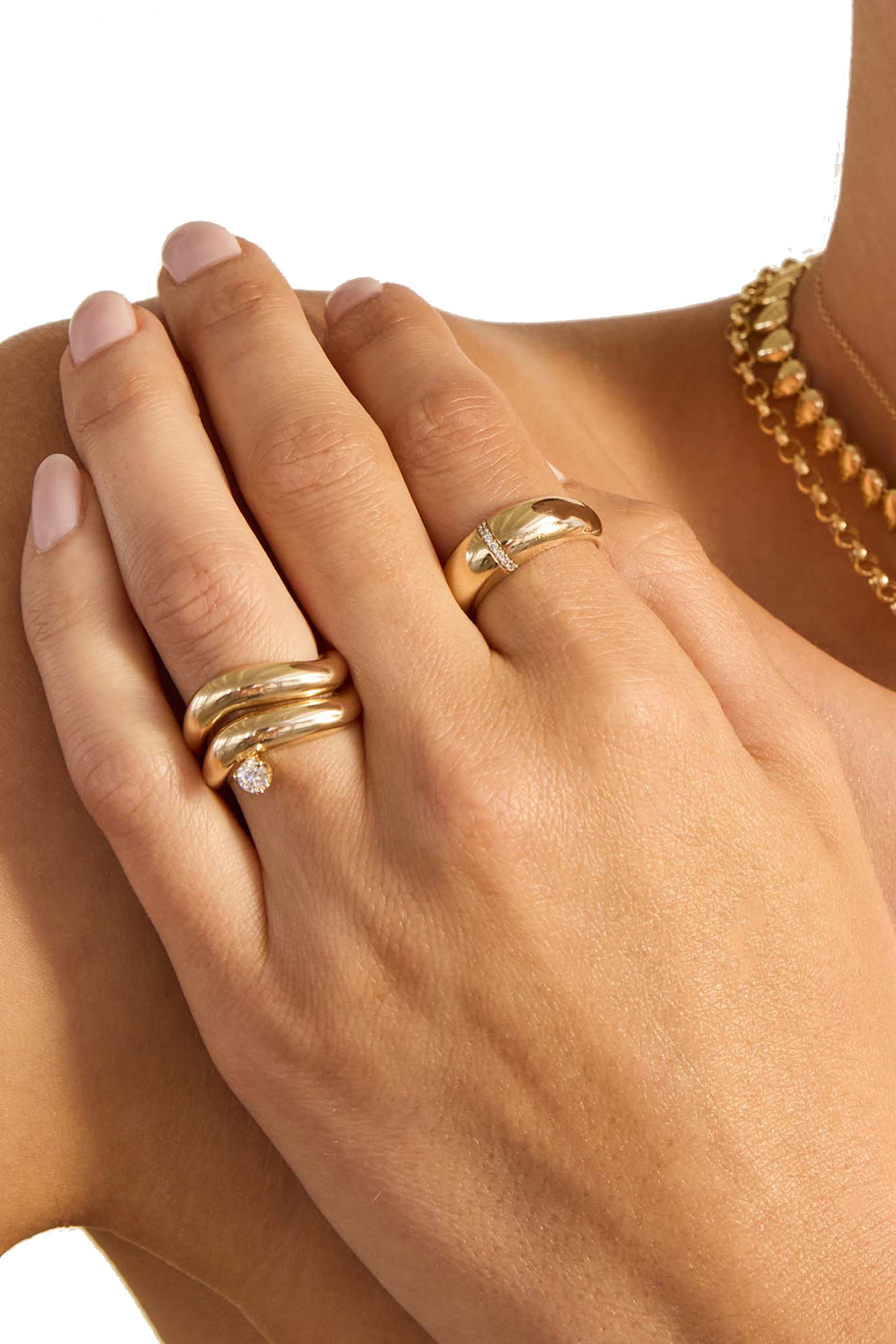 خاتم بتصميم متموج مرصع بماس، ذهب أصفر عيار 14