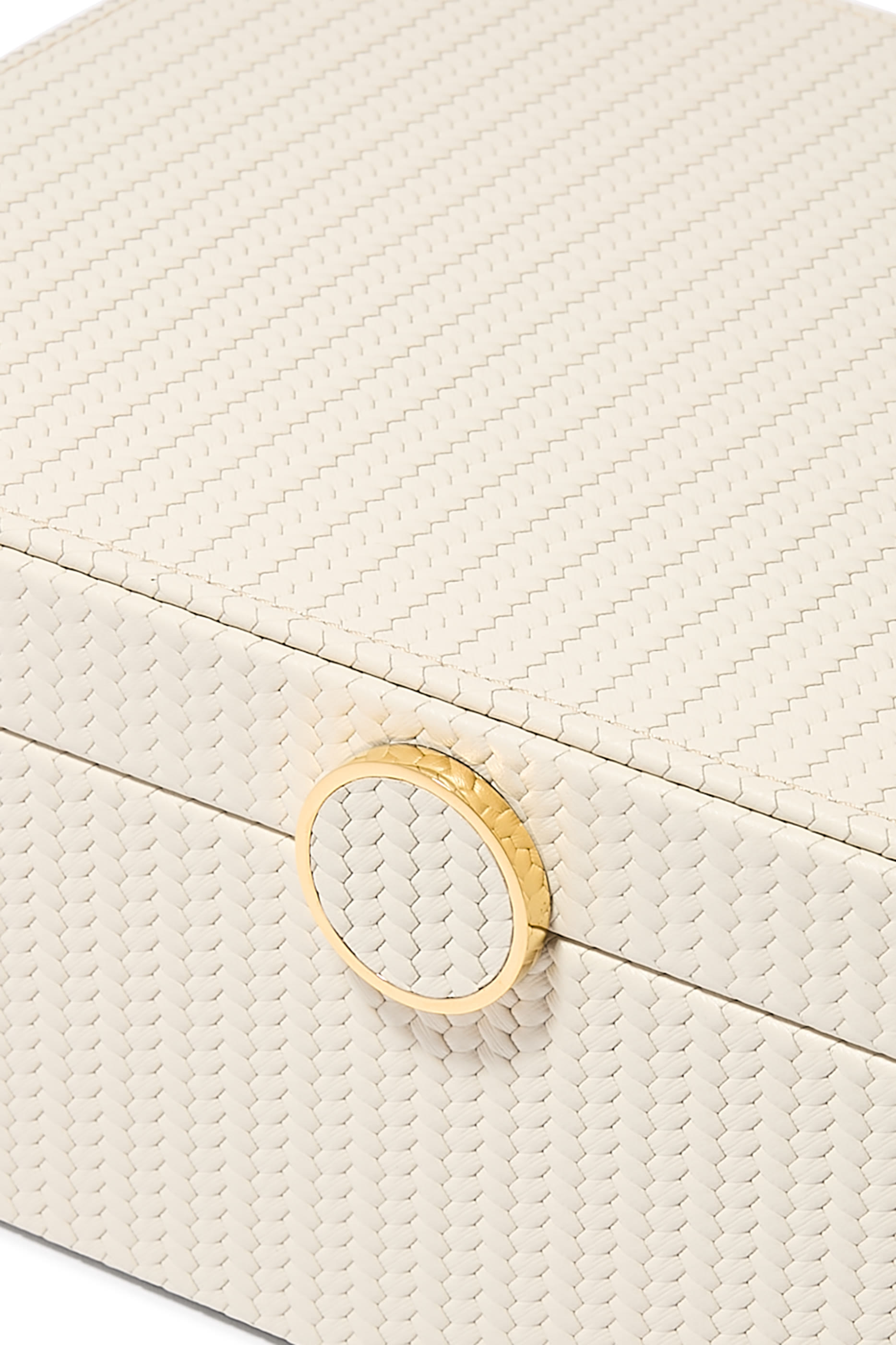 صندوق برستيج متوسط بتصميم مستطيل