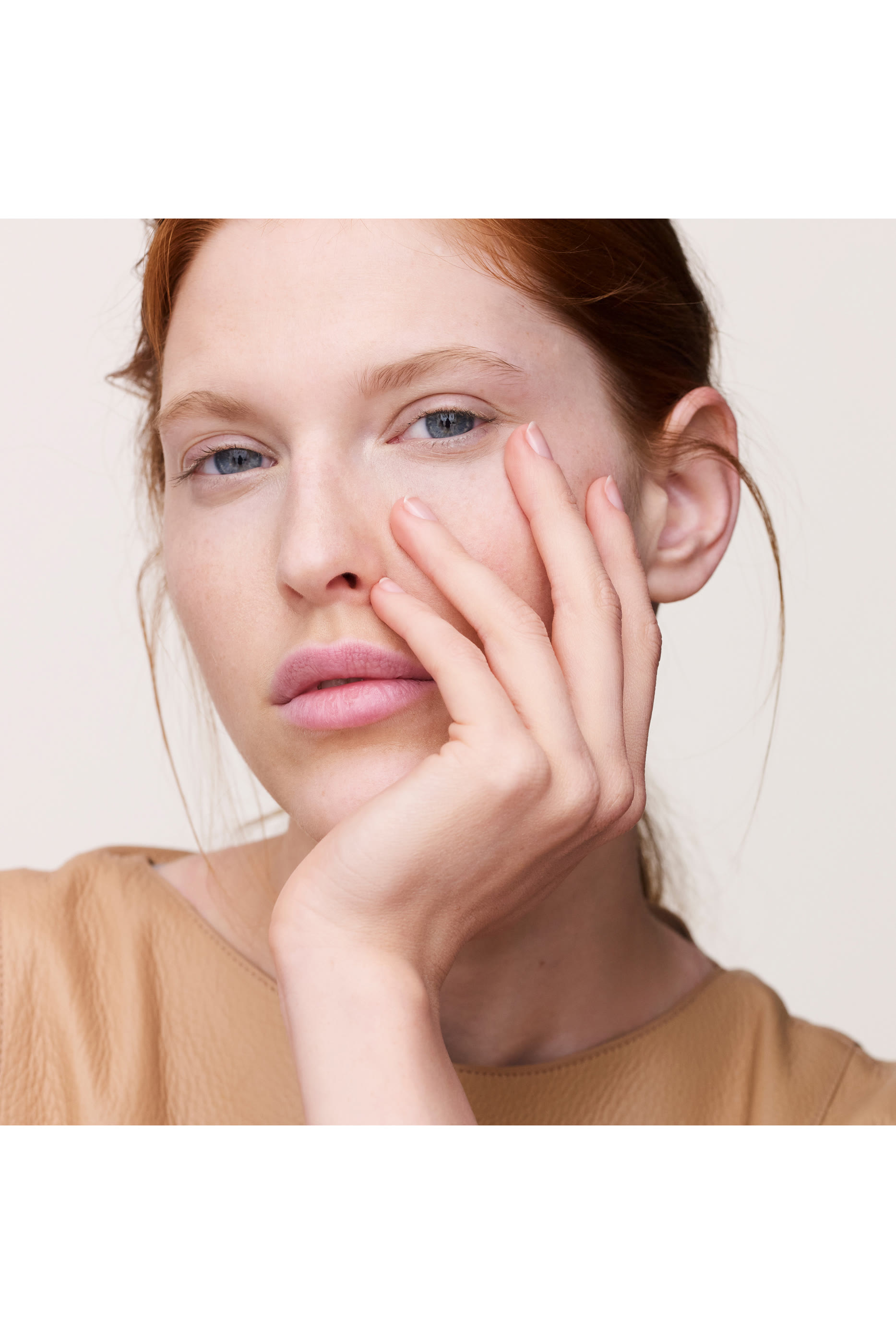 أيدي Herm&egrave;s, طبقة المينا الأساسيّة