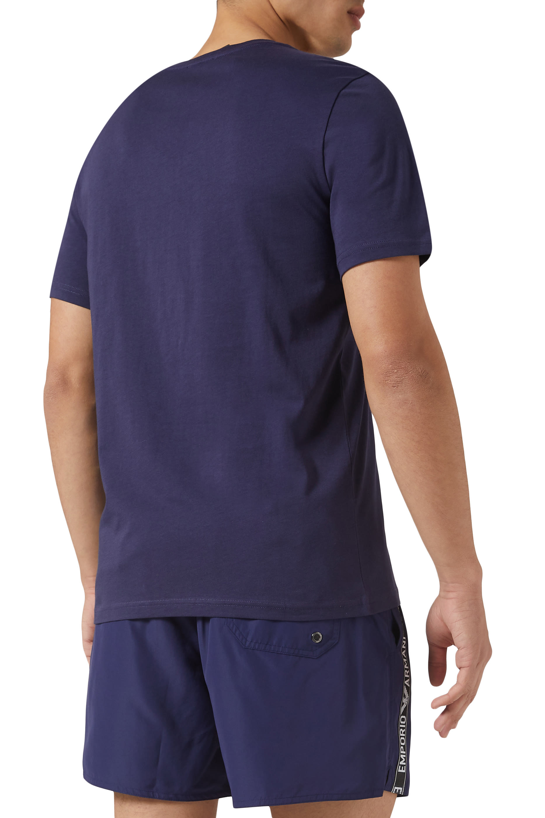 تيشيرت بشعار الماركة