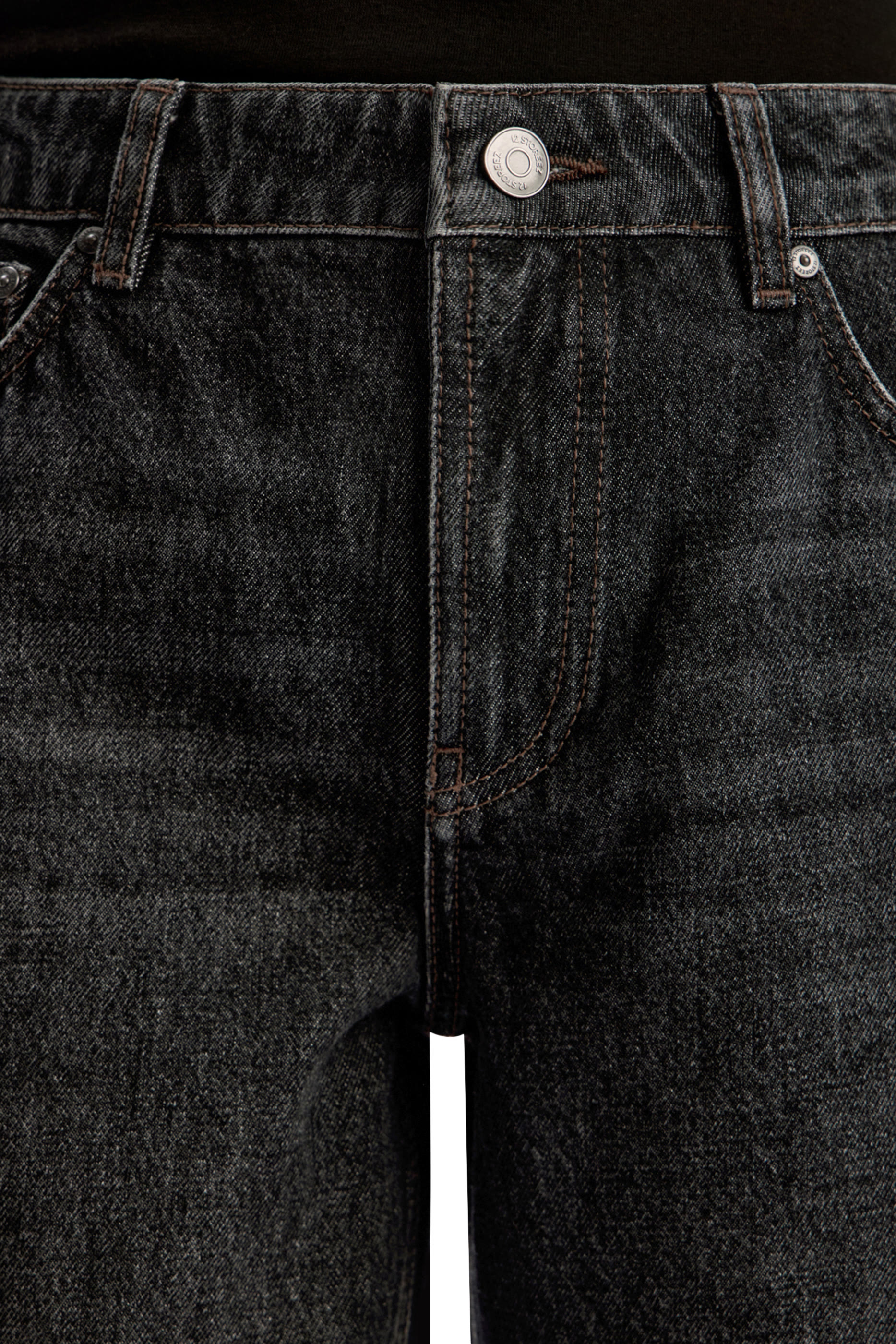 شورت بقصة ضيقة دنيم