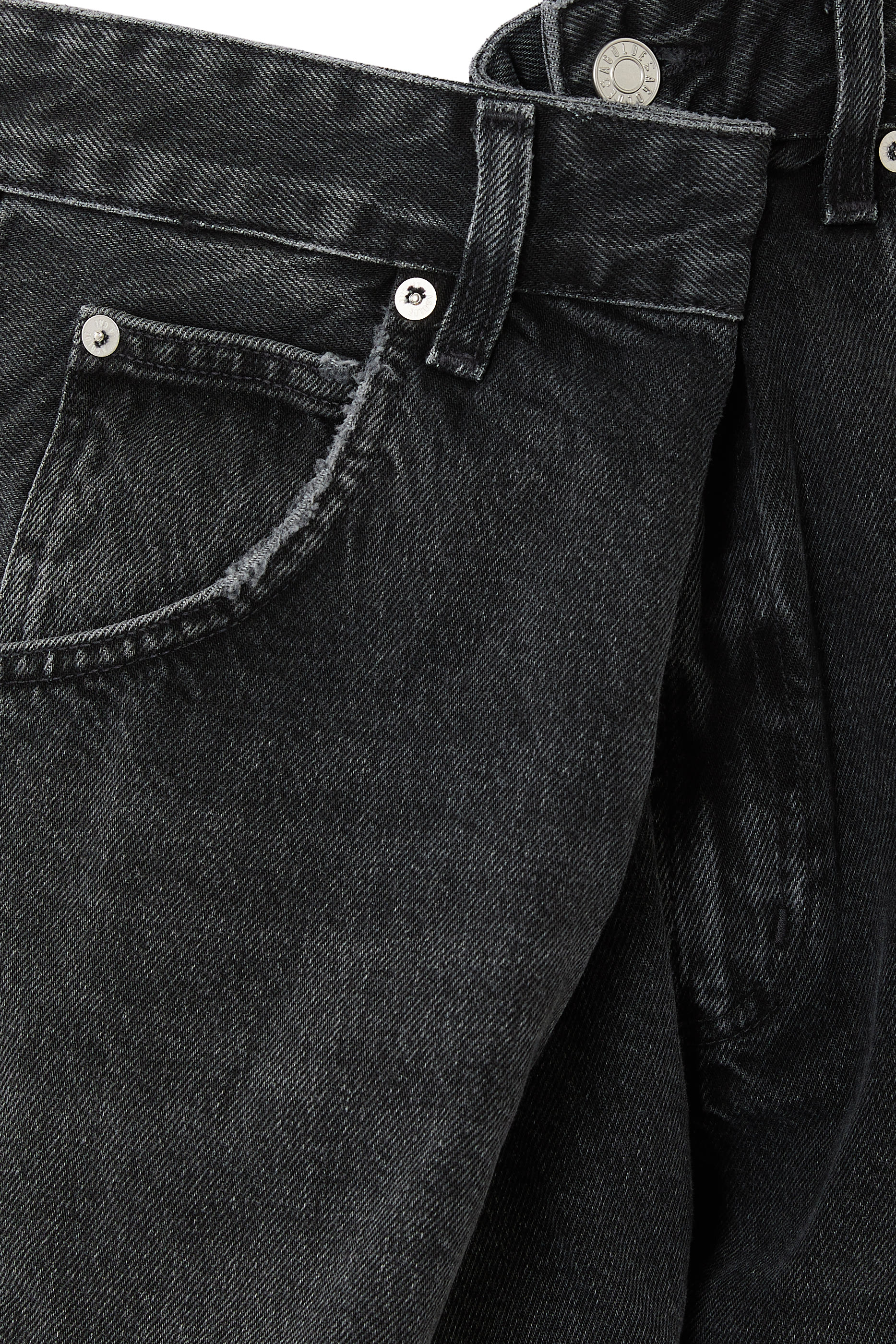 بنطال جينز فانا بجزء مطوي