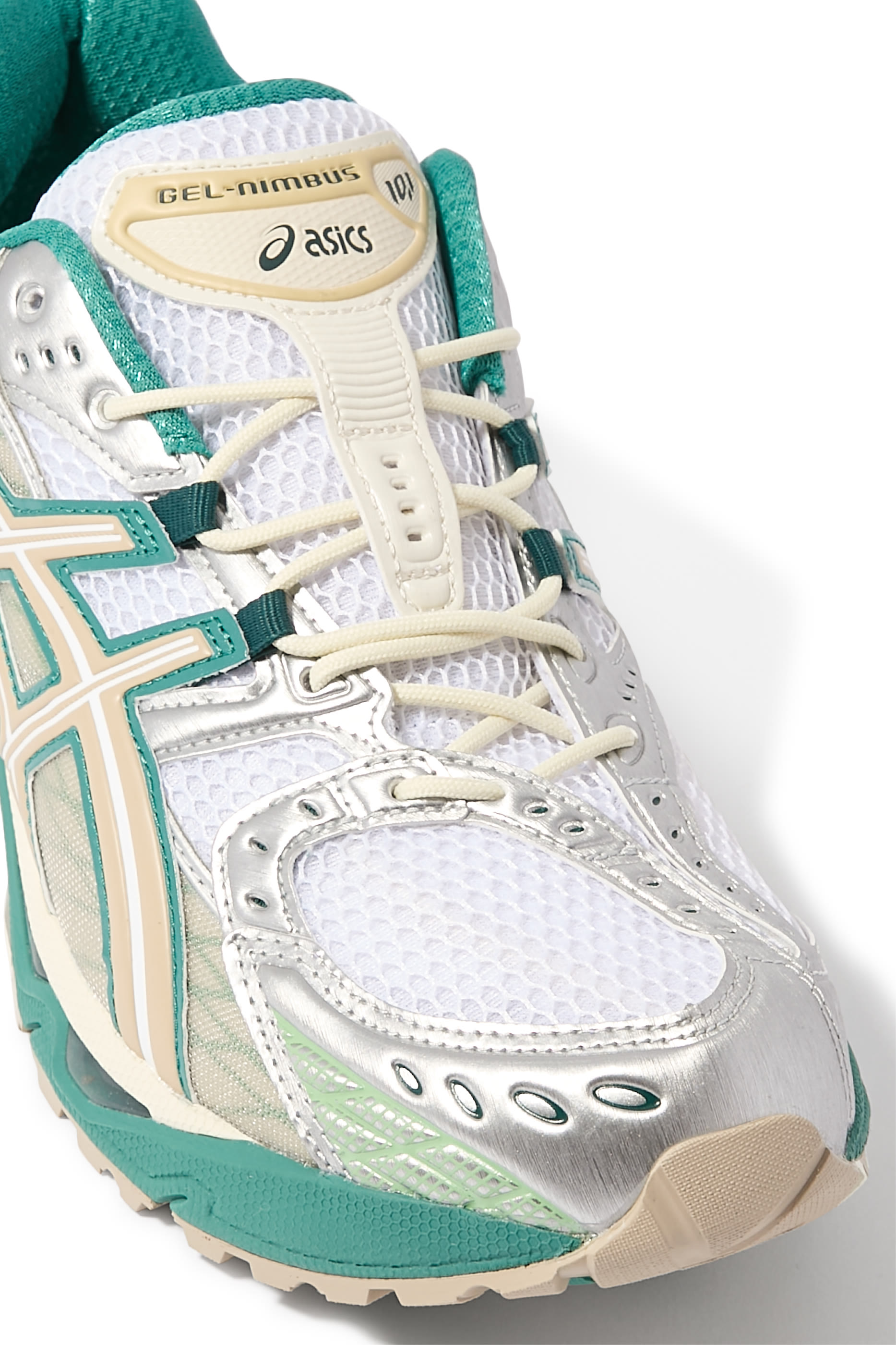 سنيكرز جل-نيمبوس 10.1